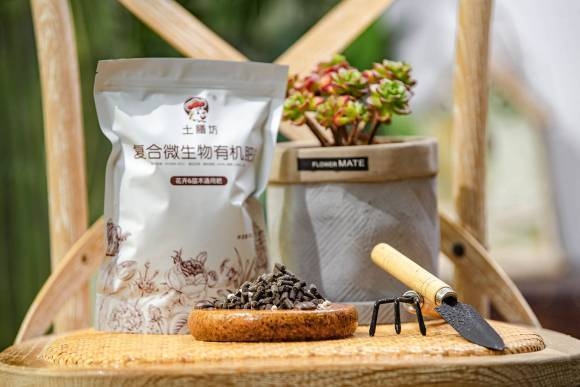 微生物有機(jī)肥可以直接施撒嗎，微生物有機(jī)肥的使用方法